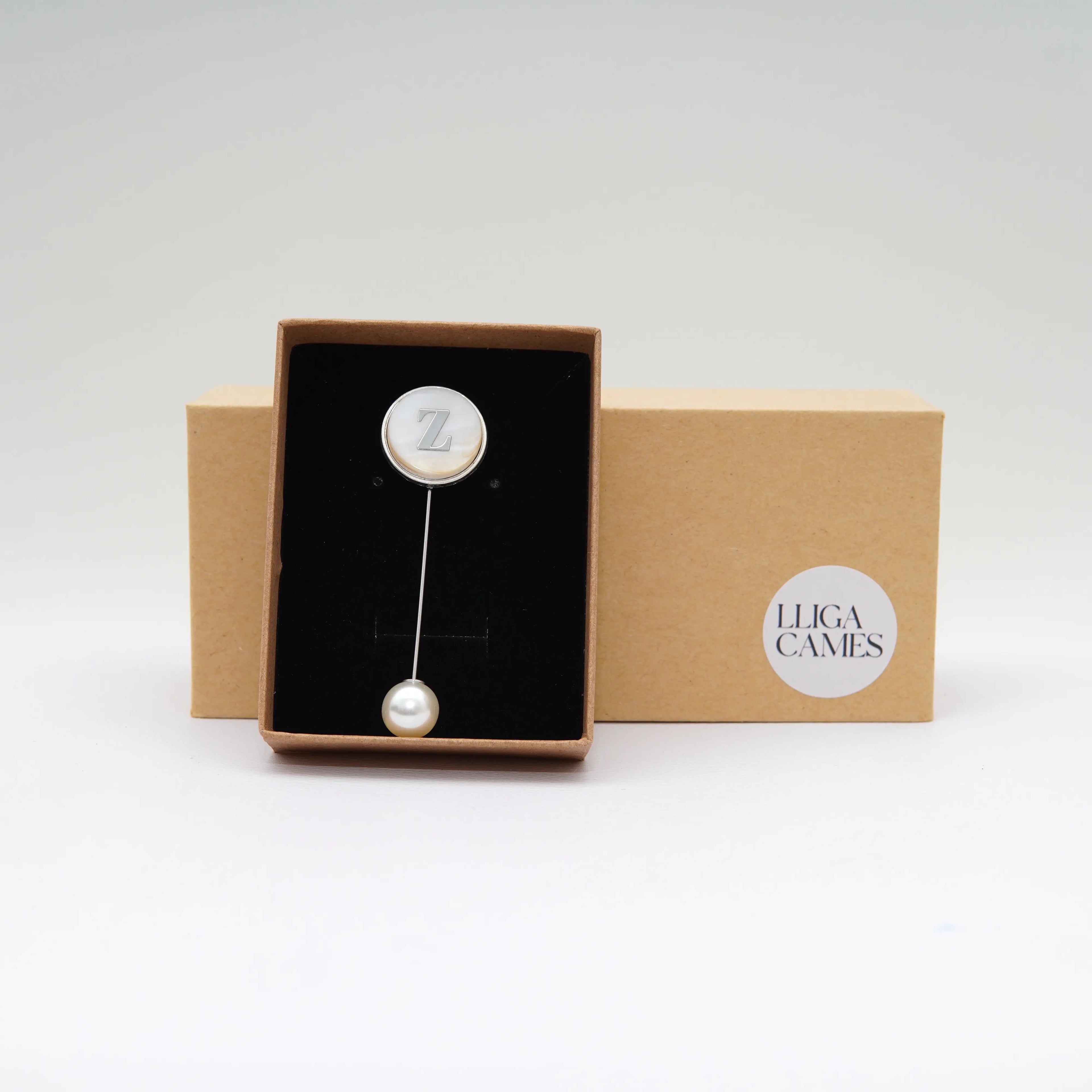 Aguja de banda Inicial redonda plateada