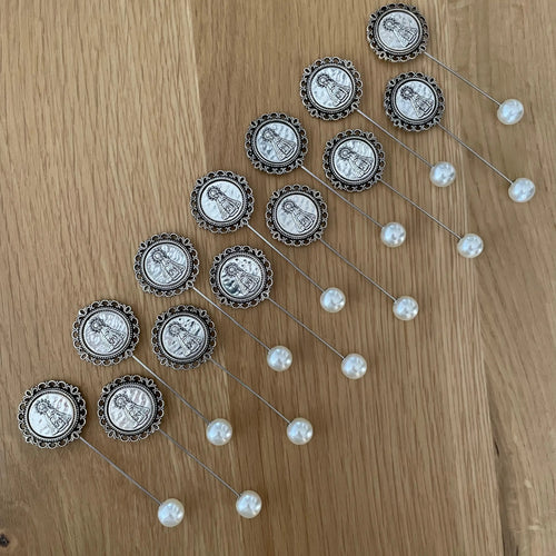 Aguja de banda Geperudeta plateada