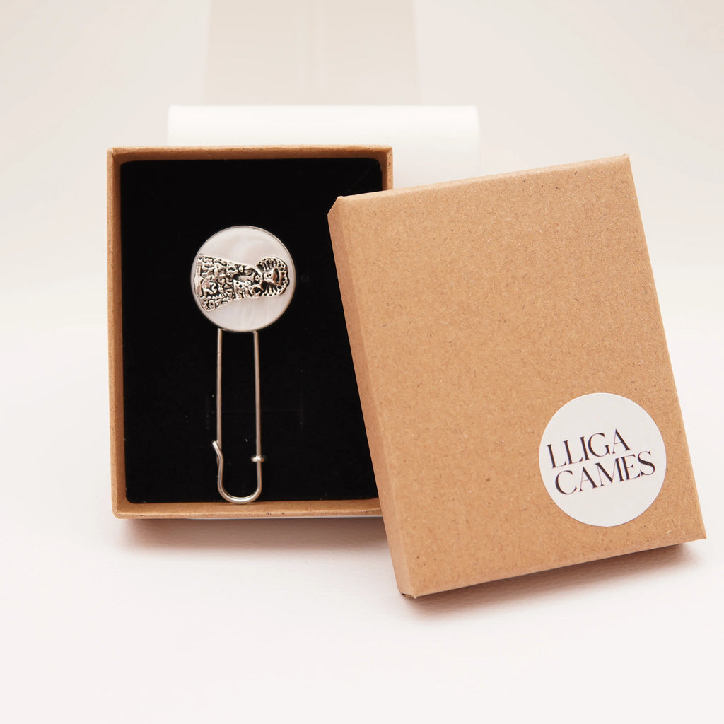 Aguja para pañolón con la Geperudeta