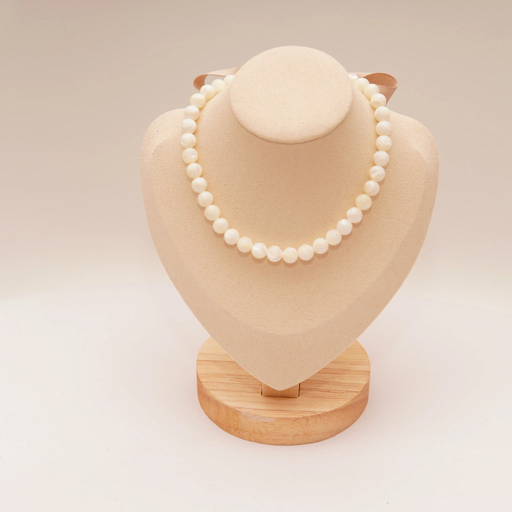Collar de bolas de nácar