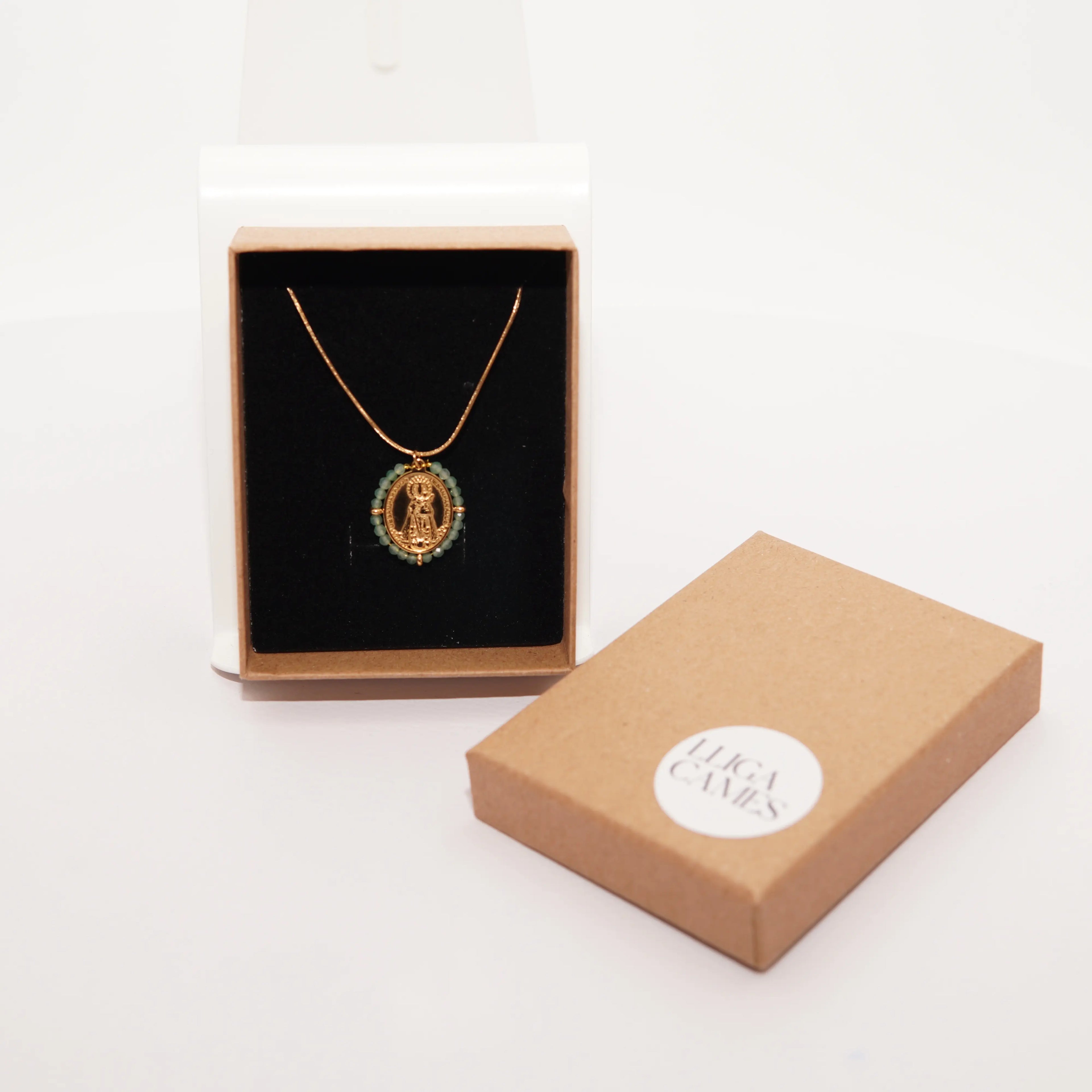 Collar acero inoxidable de la Virgen de los Desamparados con piedras – Varios colores