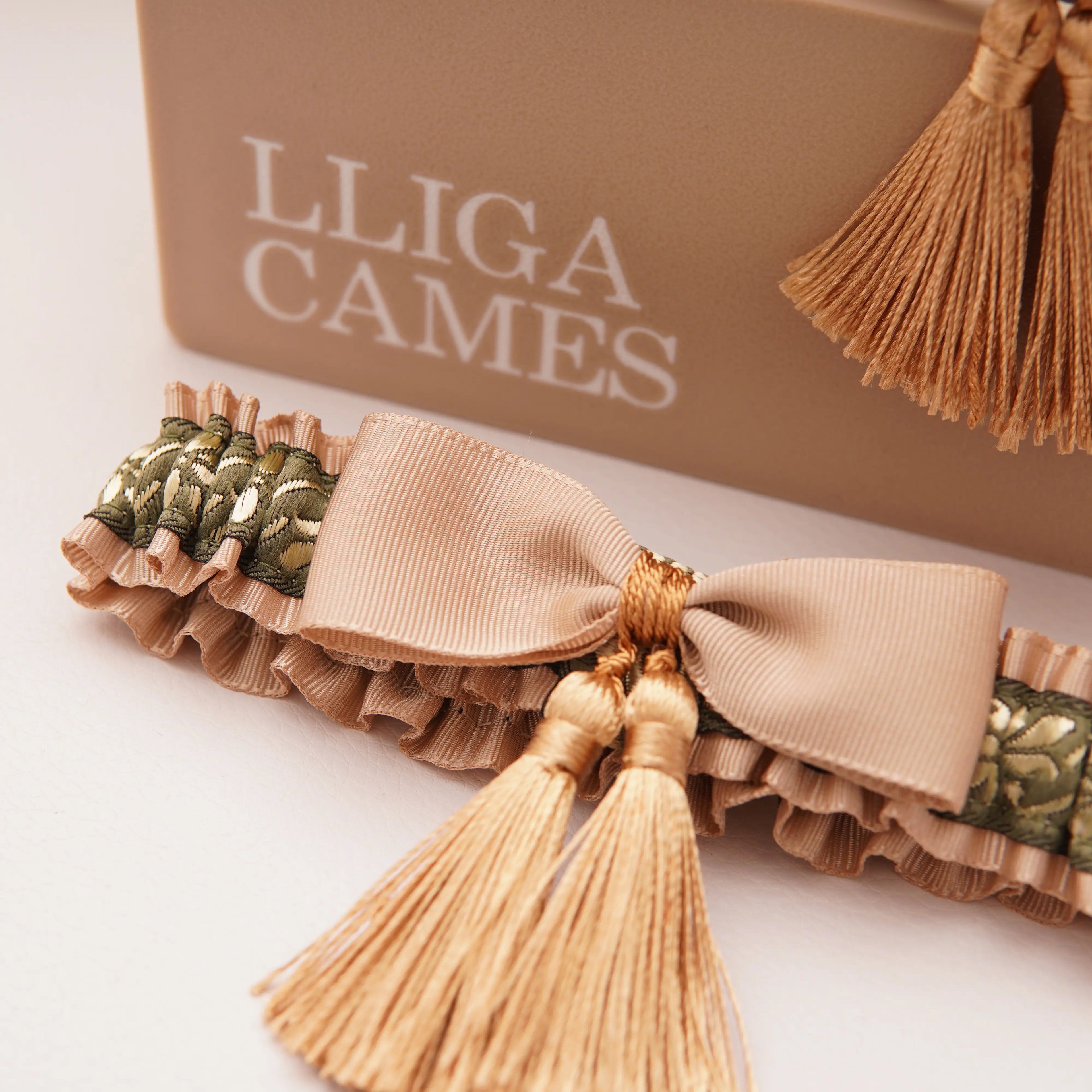 Lligacames Borles beige y verde