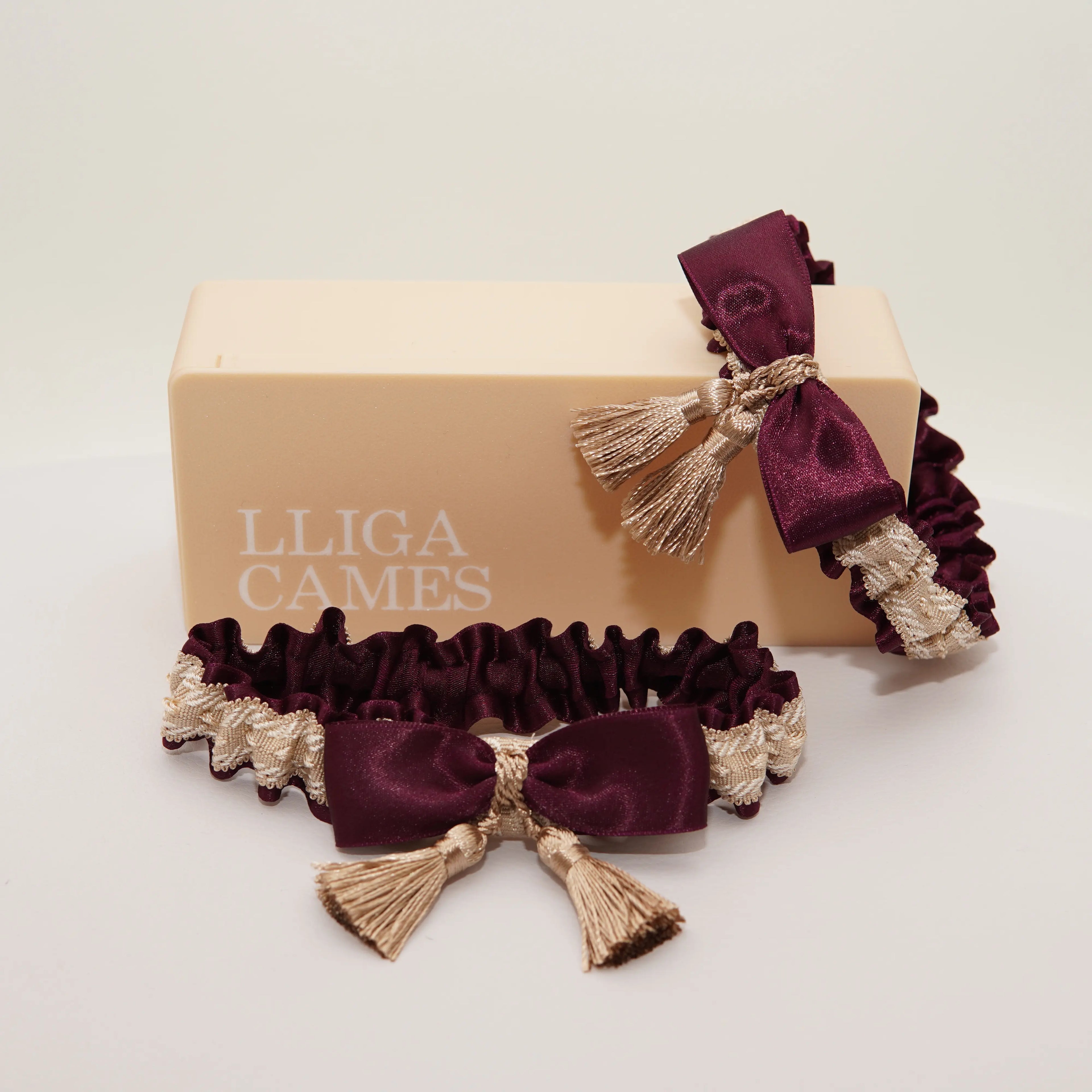 Lligacames Borles morado y beige