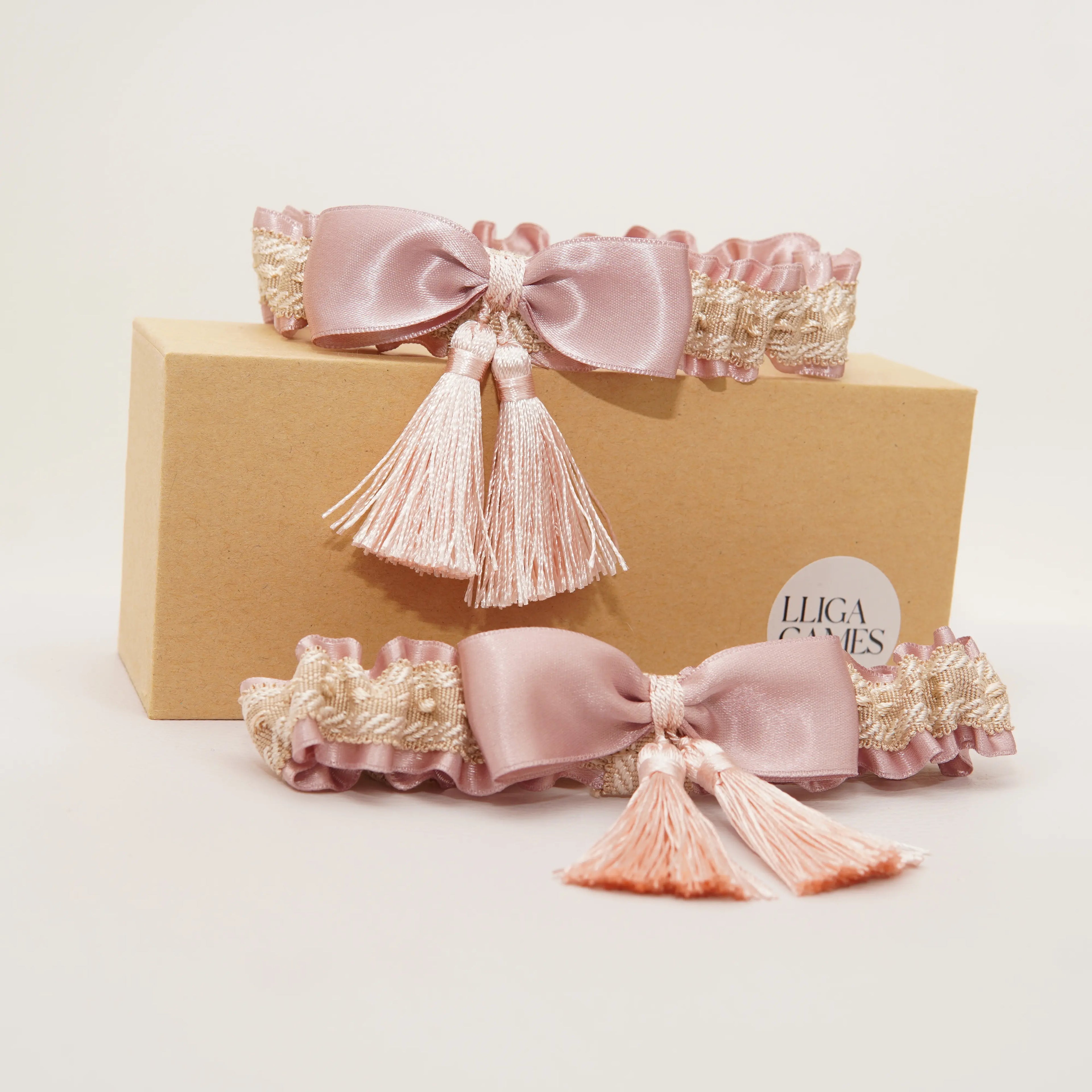 Lligacames Borles rosa y beige