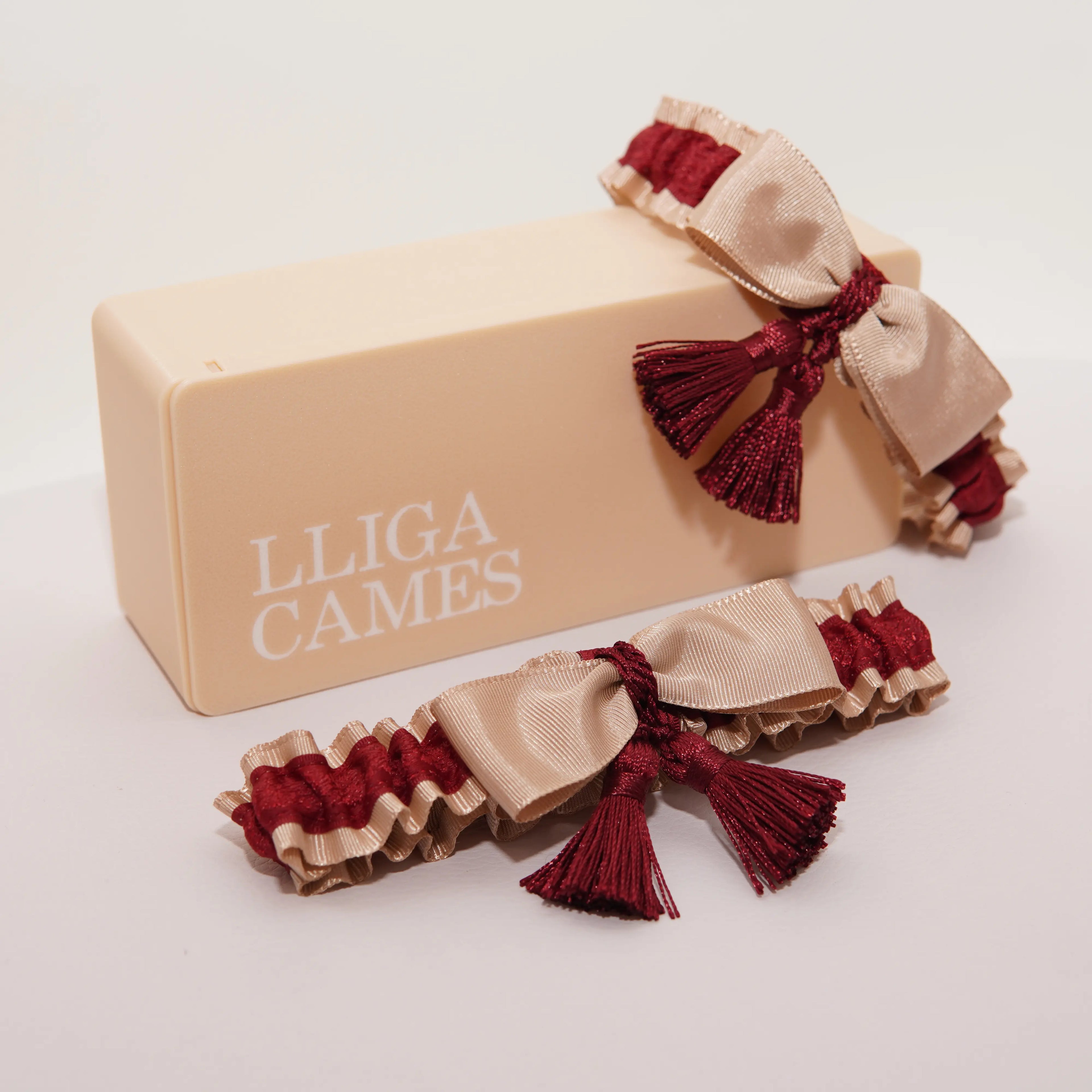 Lligacames Borles beige y granate liso