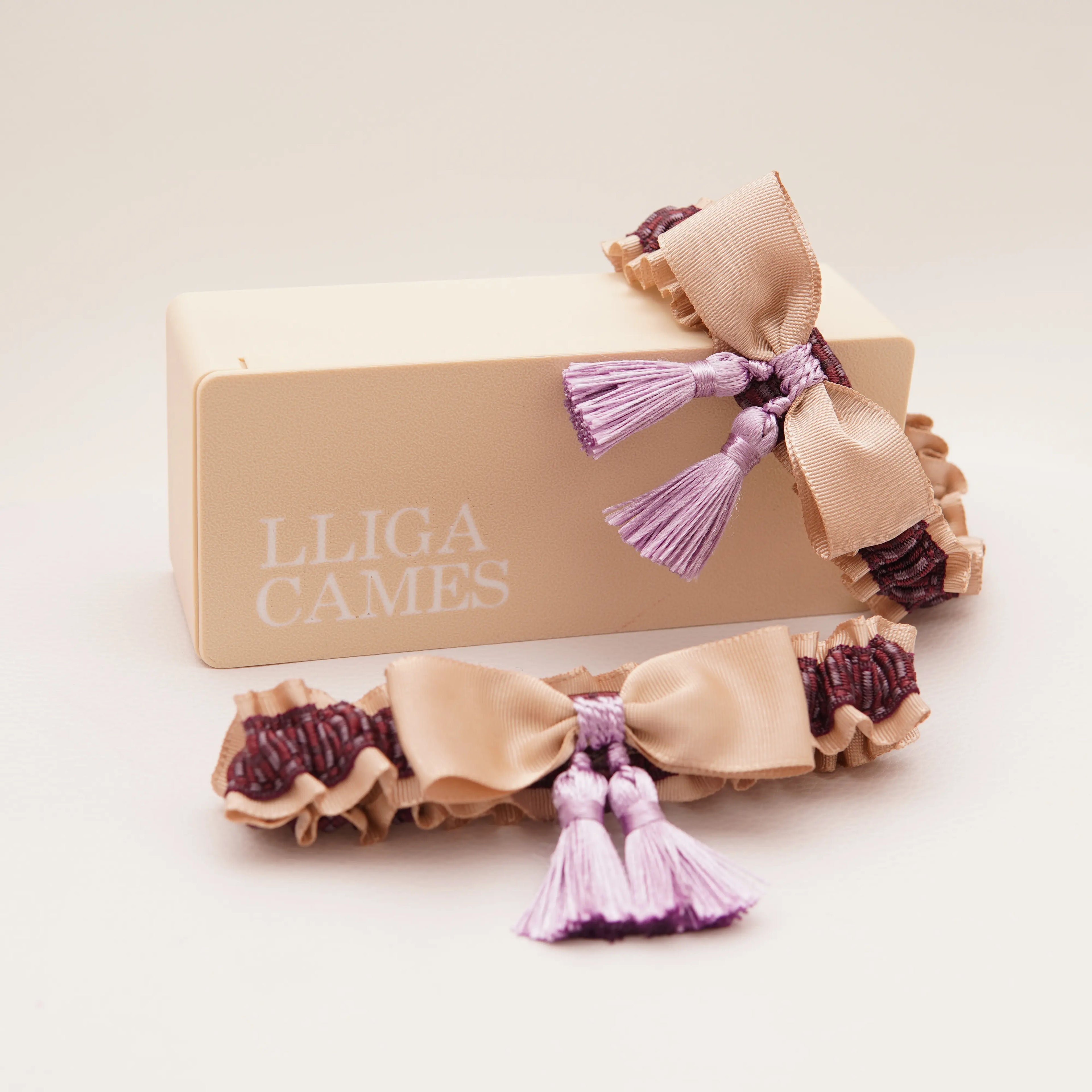 Lligacames Borles beige y morado