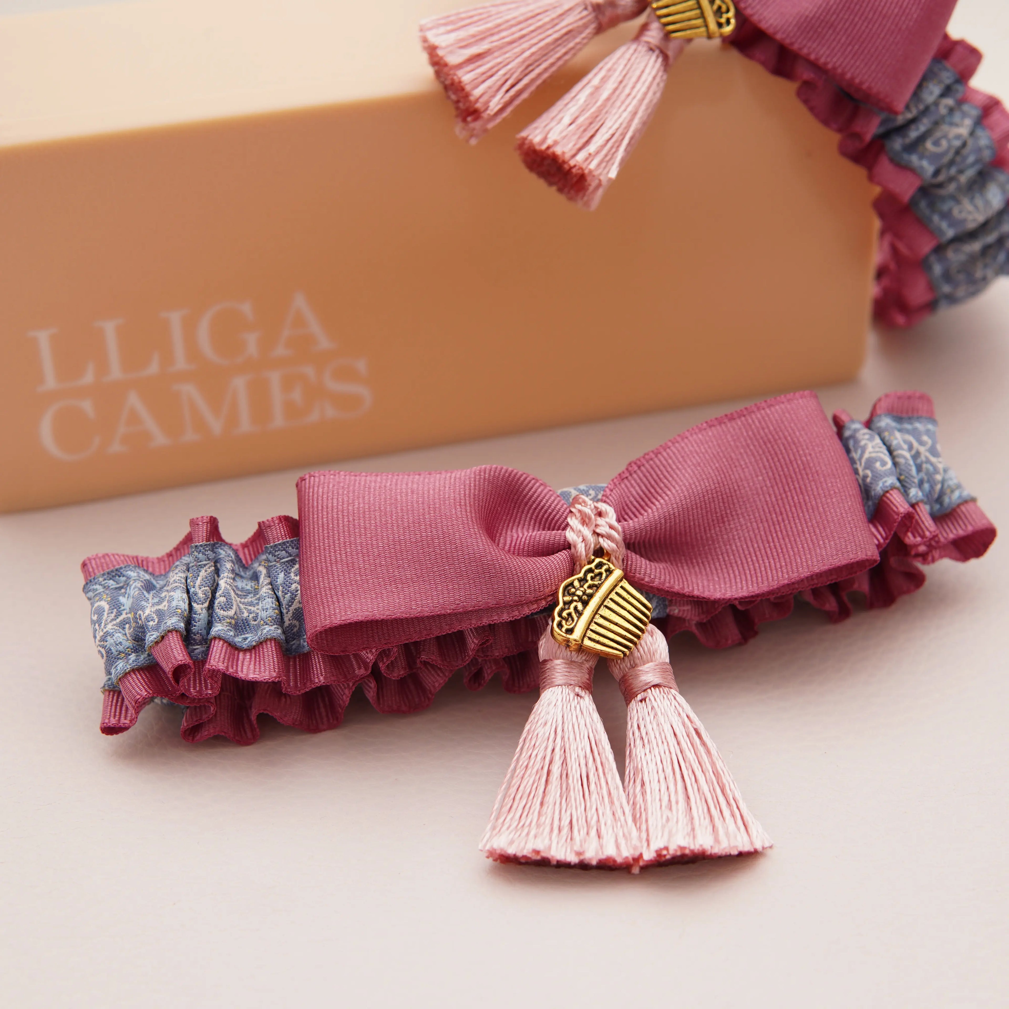 Lligacames Borles rosa y azul borlas rosa (medalla no incluida)